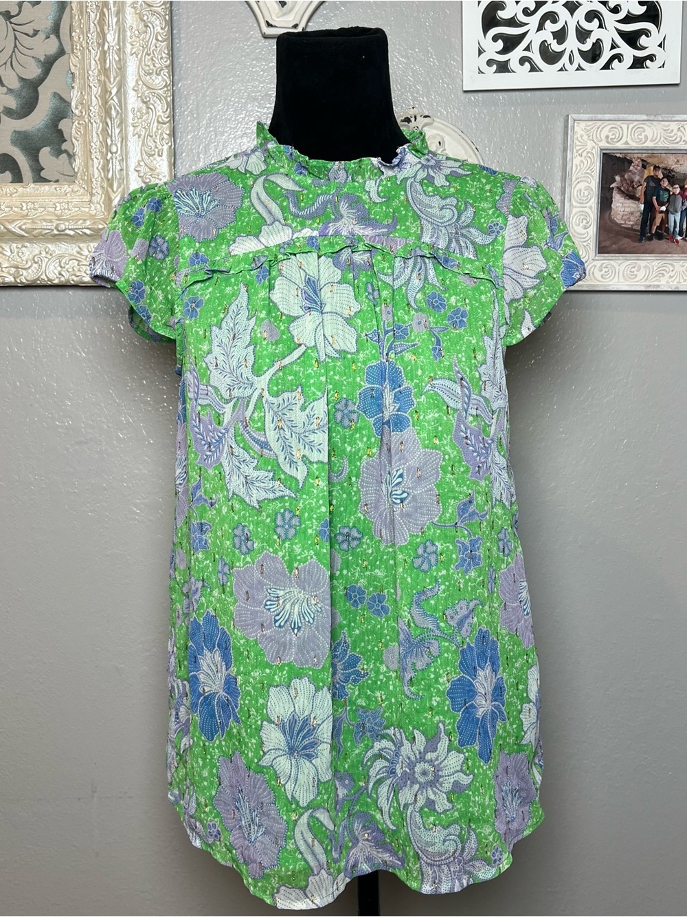 Green Floral Short-Sleeve Peasant Top - Picture 7 of 13